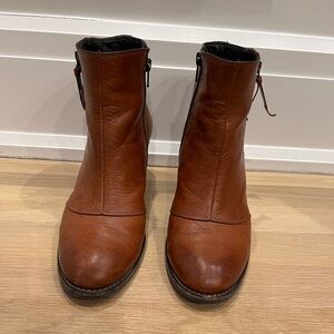 Paul Green Heeled Tan Leather Ankle Boots